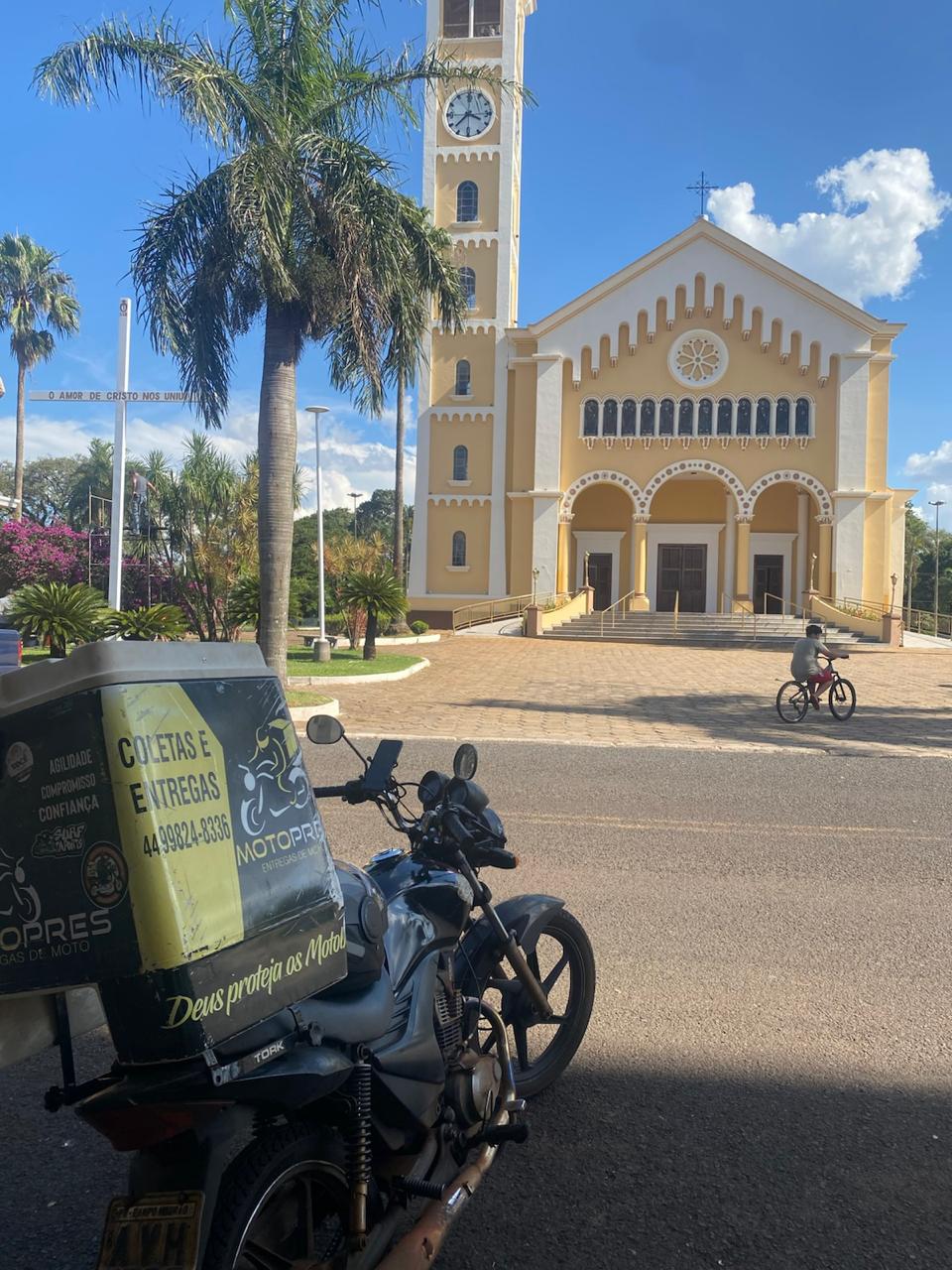 Motopres no centro de Campo Mourão